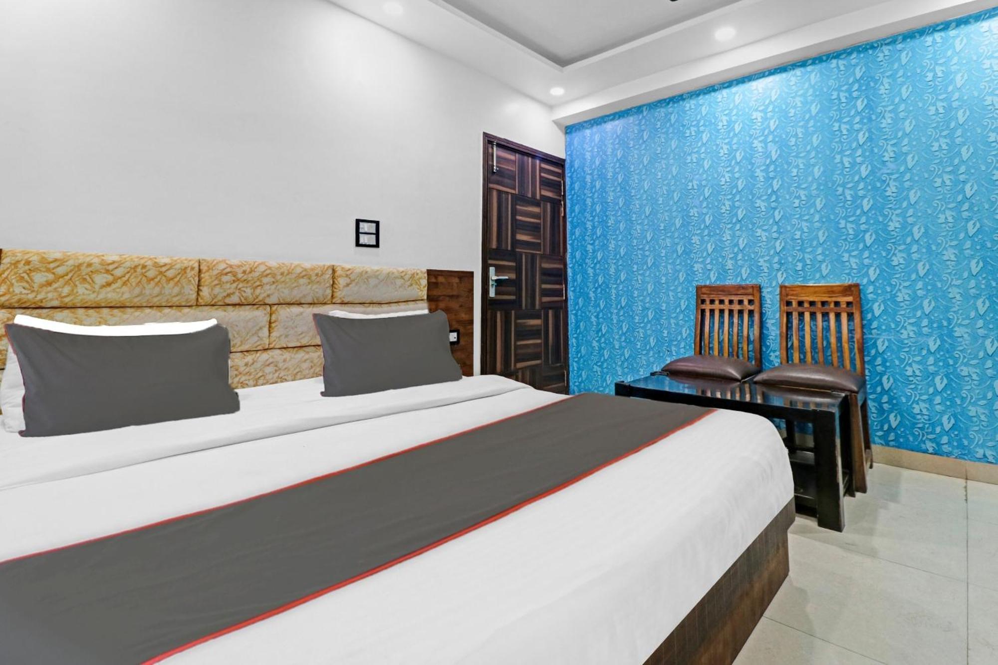 Hotel O Bharat Stay Near Indira Gandhi International Airport Нью-Дели Экстерьер фото