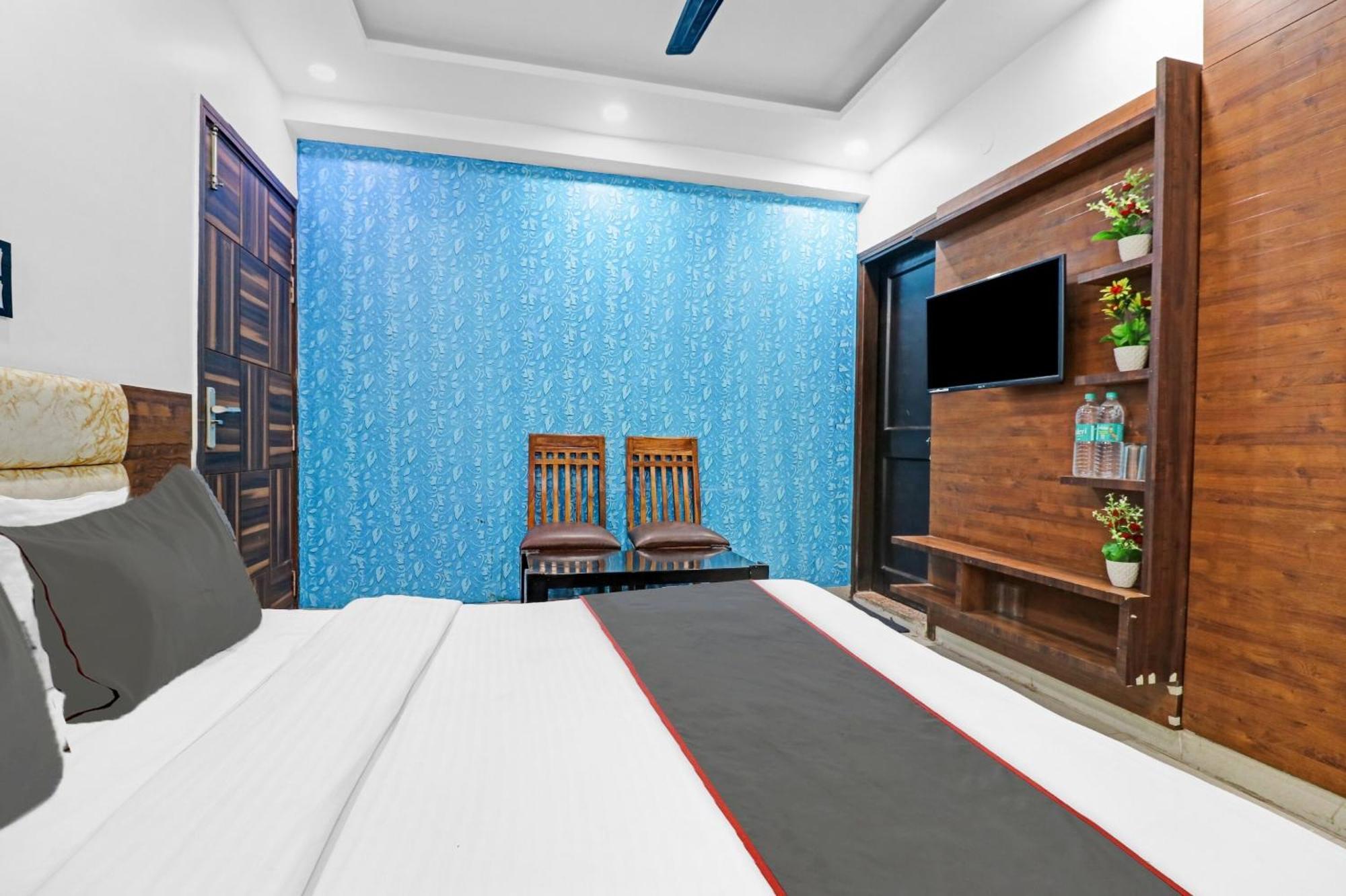 Hotel O Bharat Stay Near Indira Gandhi International Airport Нью-Дели Экстерьер фото