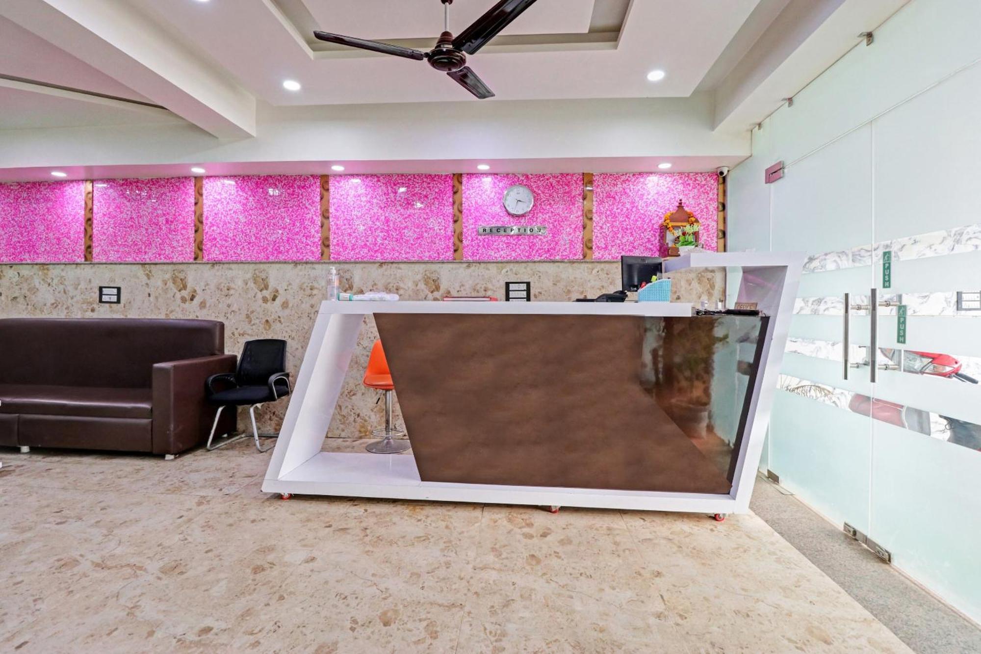 Hotel O Bharat Stay Near Indira Gandhi International Airport Нью-Дели Экстерьер фото